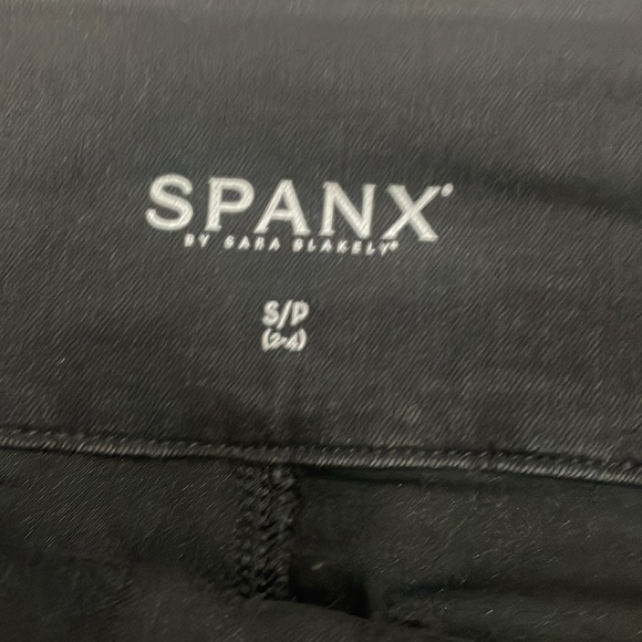 SPANX BLACK JEANS SIZE SMALL (2-4) - Picture 5 of 8